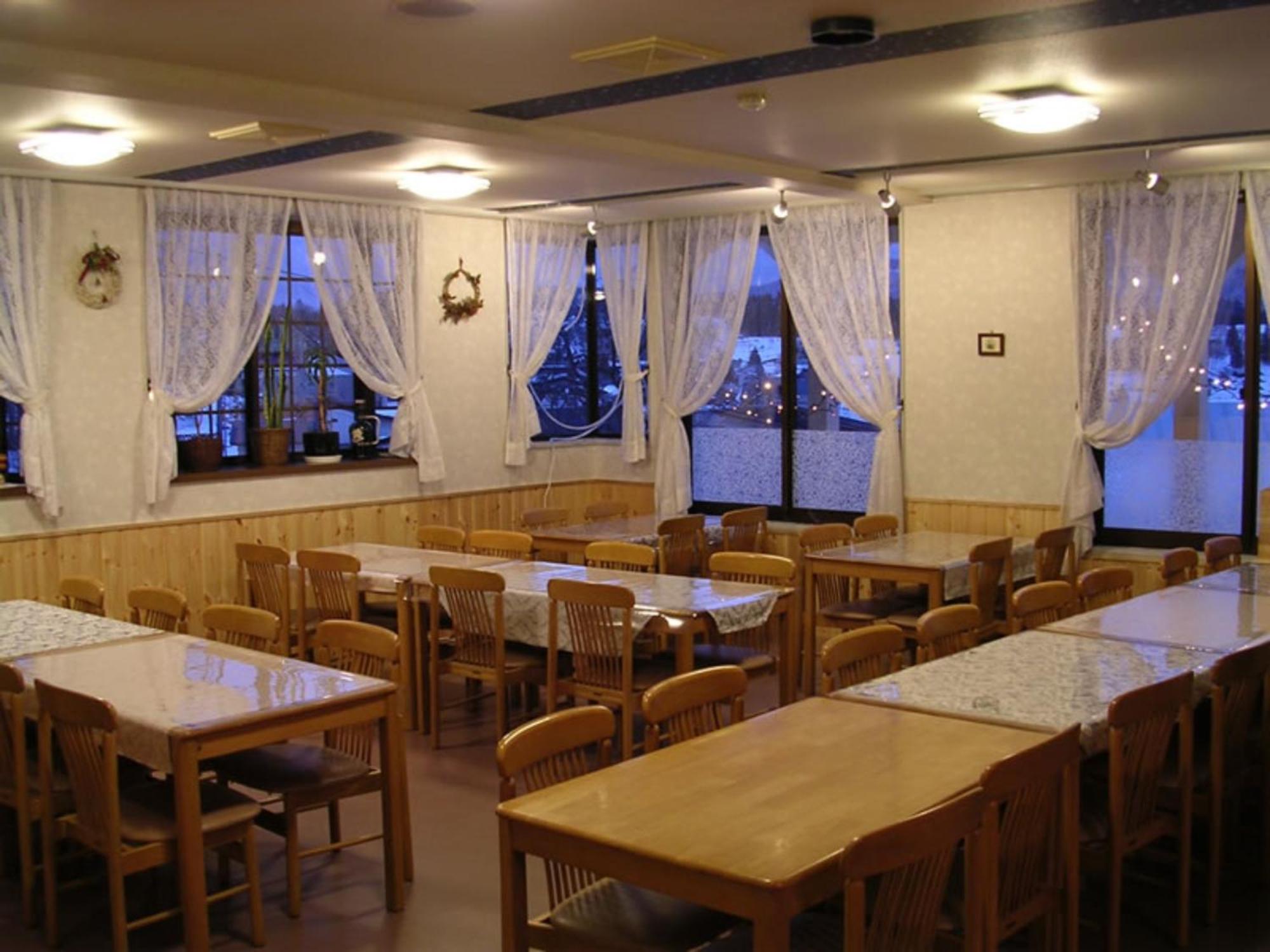 ホテル 壽番館 飯山市 エクステリア 写真